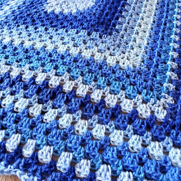 Crochet BABY BLANKET AFGHAN Lap Granny square 29" x 29" Blue Navy NEW Unisex - Picture 7 of 8
